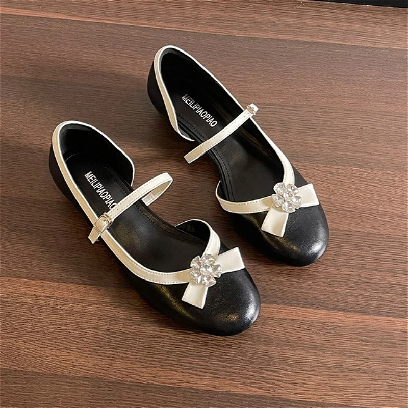 Scarpe Mary Jane con dettagli  - Women'S Fashion Shoes recensione e prezzo